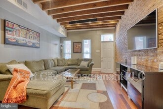 1711 Clarkson St in Baltimore, MD - Building Photo - Building Photo