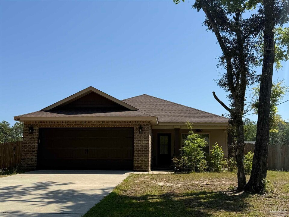 6369 Fagen Ln in Milton, FL - Building Photo