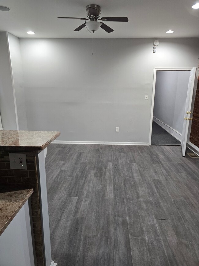 342 N 52nd St