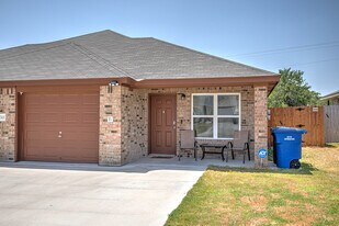 1311 Liberation Ln, Unit A in Copperas Cove, TX - Building Photo