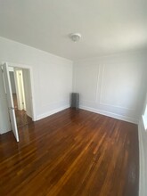 210 Springdale Ave in East Orange, NJ - Foto de edificio - Interior Photo