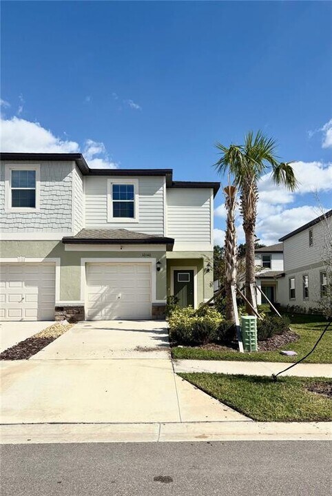 10140 Honey Hammock Wy in San Antonio, FL - Building Photo