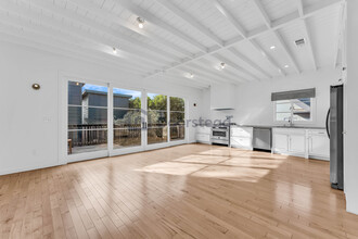 1015 47th St in Emeryville, CA - Building Photo - Building Photo