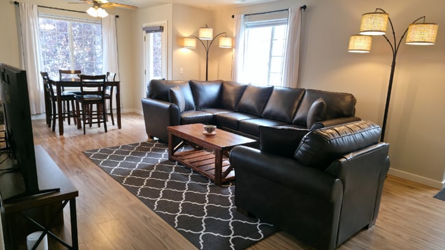 property at 3018 W Villard St