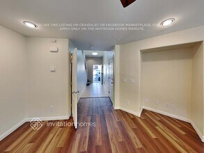 10631 Gibbous Moon Dr in Las Vegas, NV - Foto de edificio - Building Photo