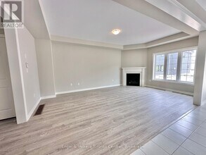 209 Clipper Dr in Clearview, ON - Building Photo - Building Photo