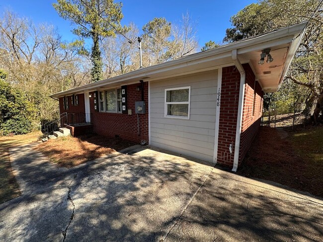 1948 Creekside Ct in Decatur, GA - Building Photo - Building Photo