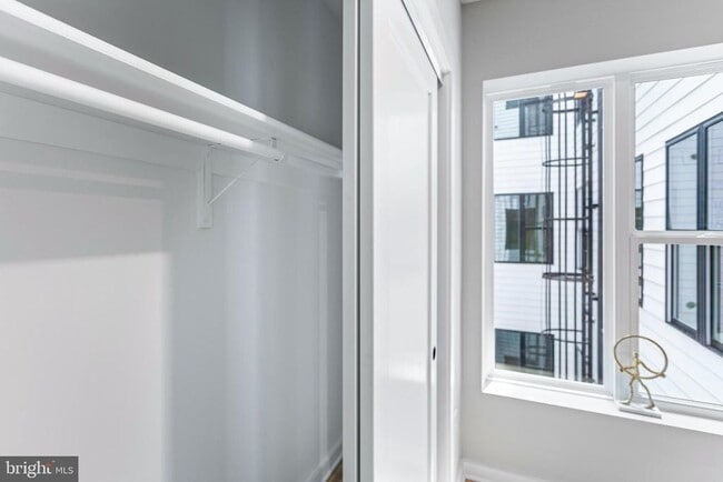 1358 Florida Ave NE in Washington, DC - Building Photo - Building Photo