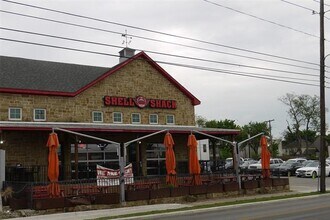 2222 Moser Ave in Dallas, TX - Building Photo - Building Photo