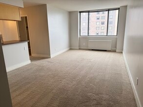 600 E 8th St, Unit 7J in Kansas City, MO - Building Photo - Building Photo