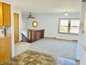 237 Willow Dr in Hartland, WI - Building Photo - Building Photo