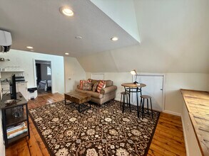 143 2nd Ave in Troy, NY - Foto de edificio - Building Photo