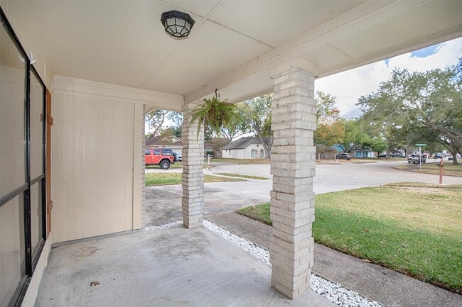 5617 Fresh Meadow in League City, TX - Building Photo - Building Photo