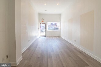 2504 S Broad St in Philadelphia, PA - Building Photo - Building Photo