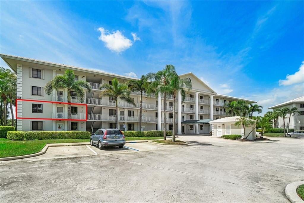 6181 Balboa Cir in Boca Raton, FL - Building Photo