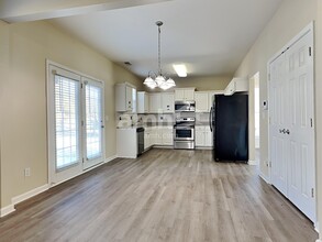 6216 Roseway Ct in Harrisburg, NC - Building Photo - Building Photo