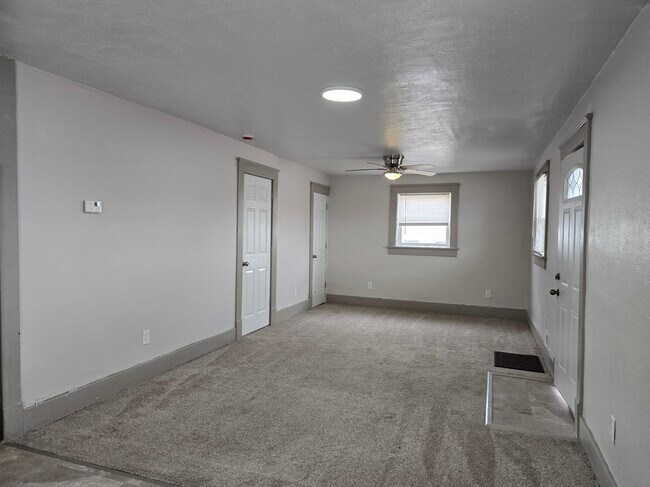 506 S Washington St in Kimball, NE - Foto de edificio - Building Photo