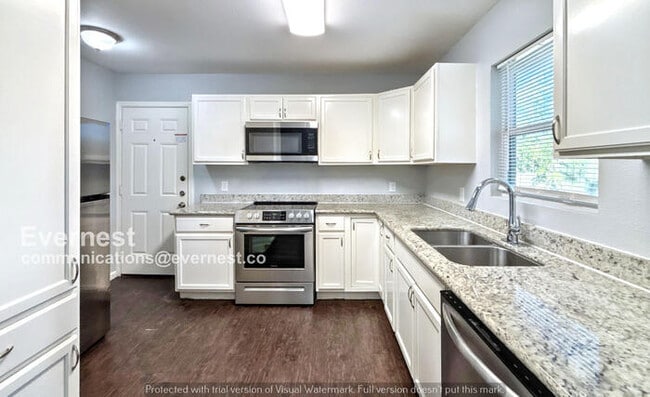 2929 Sunbeam St in Houston, TX - Building Photo - Building Photo
