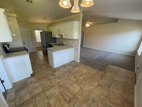 7348 Westminster Dr in Navarre, FL - Building Photo - Building Photo