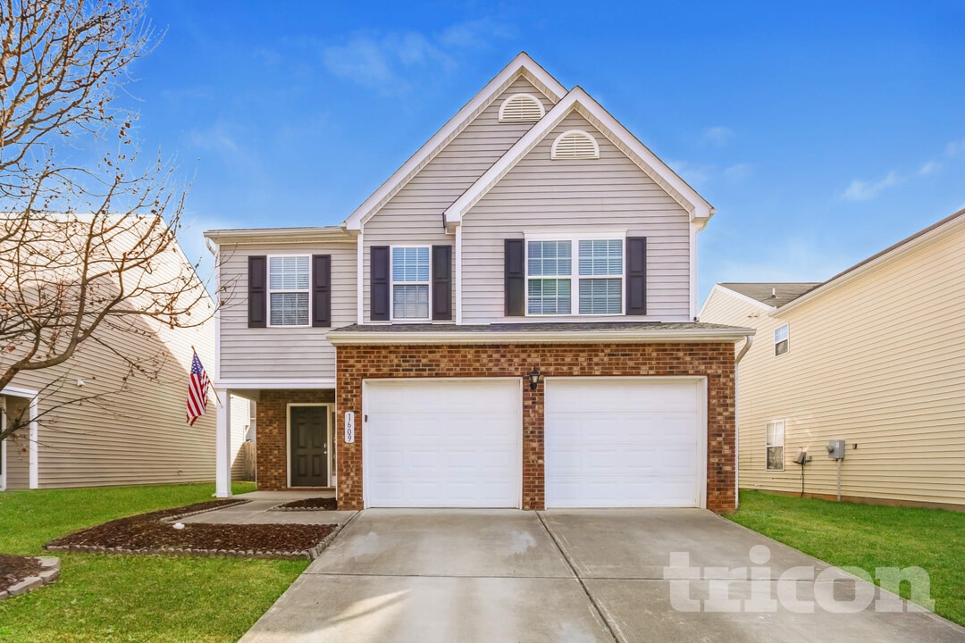 1609 Extine Ln in Raleigh, NC - Building Photo