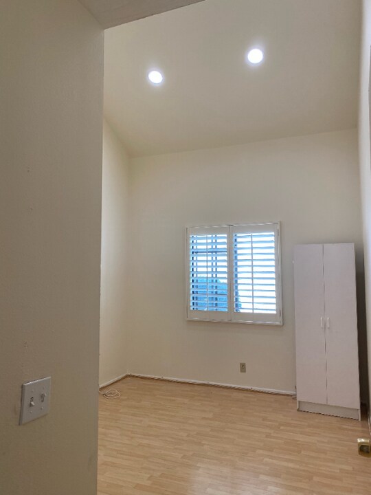 14616 Vía El Camino in Baldwin Park, CA - Building Photo