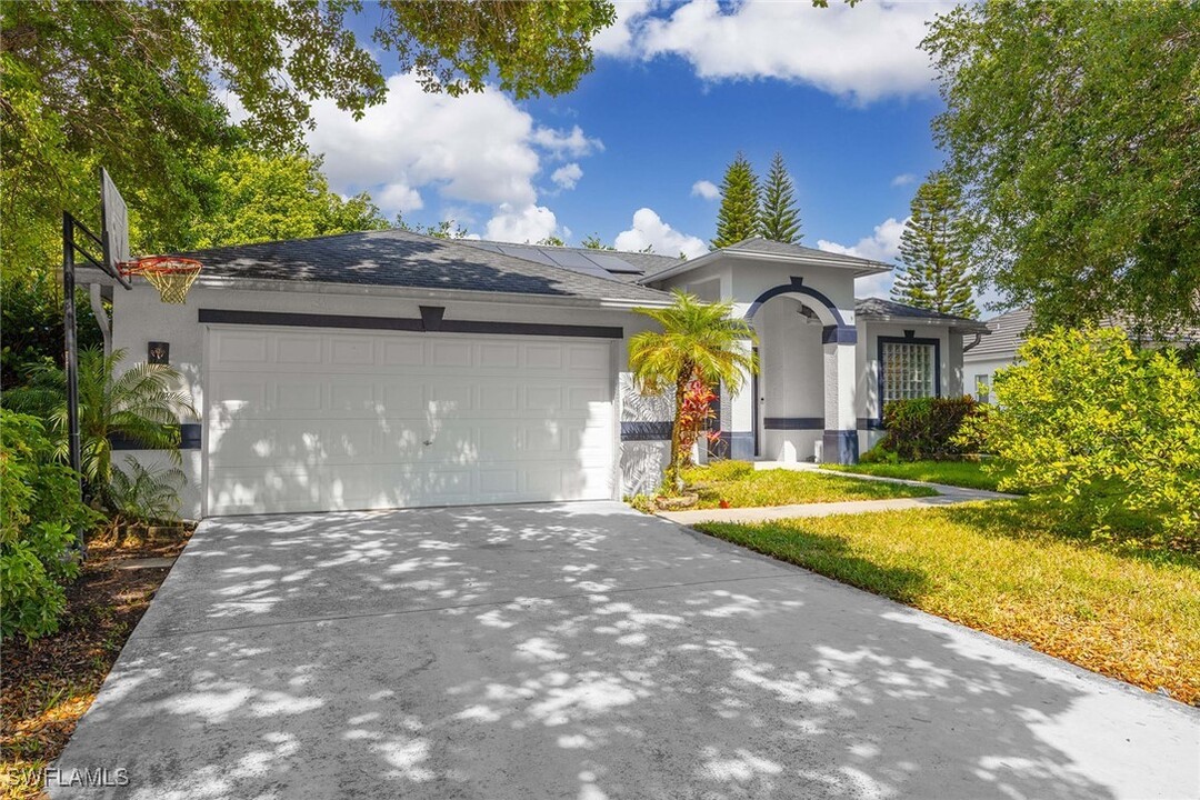 3041 Orange Grove Trail in Naples, FL - Building Photo