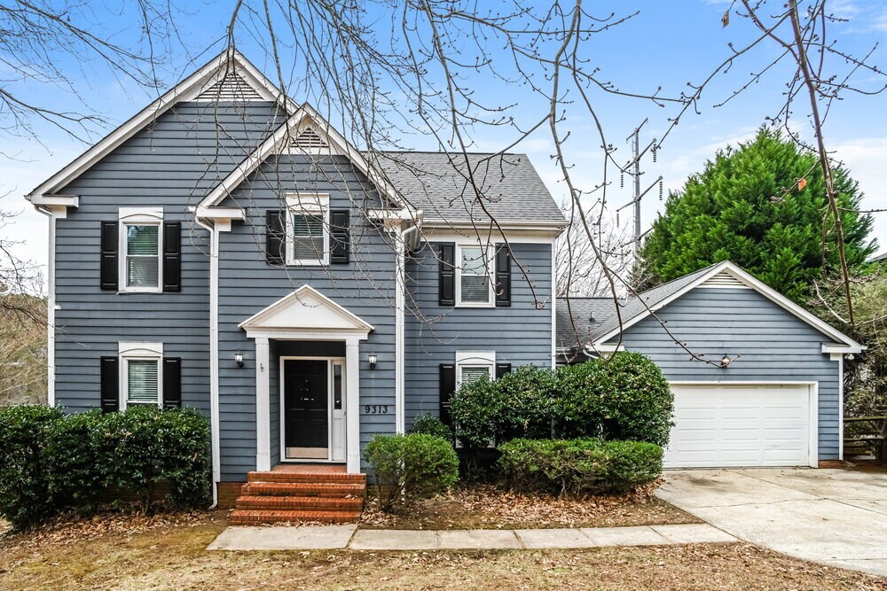 9313 Fairmead Dr in Charlotte, NC - Building Photo
