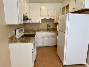 4047 Fairway Dr in Little River, SC - Building Photo - Building Photo