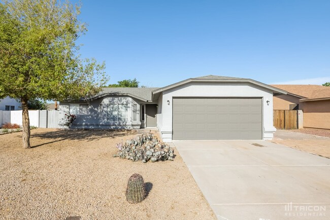 property at 4432 N 86th Dr