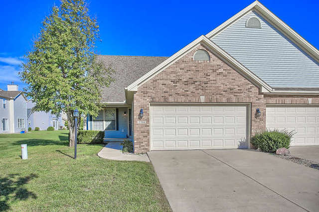 2304 Blanche Ln in Champaign, IL - Building Photo