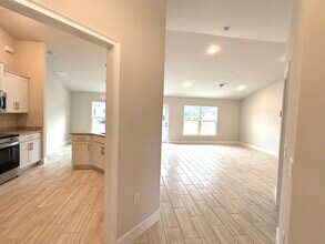 4744 Badali Rd in North Port, FL - Foto de edificio - Building Photo