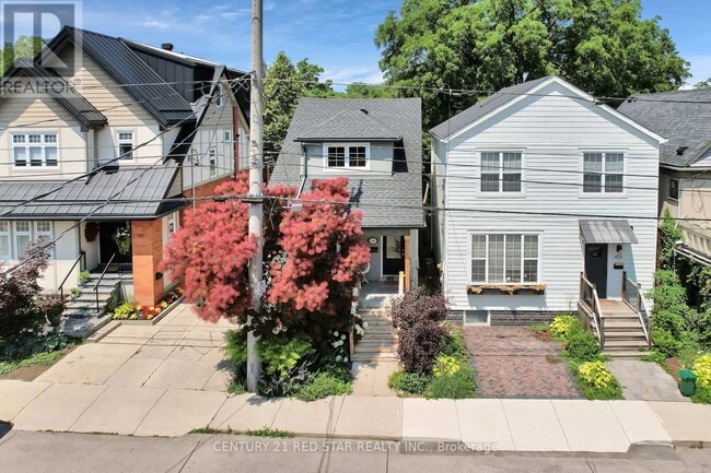 property at 458 Dundurn St S
