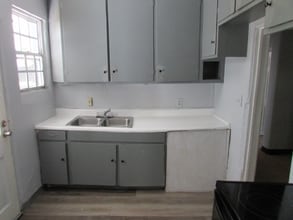 7 Burgess Ct in Sumter, SC - Foto de edificio - Building Photo