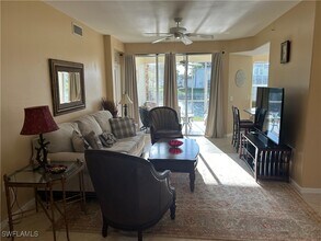 1390 Tiffany Ln in Naples, FL - Building Photo - Building Photo