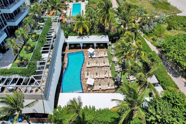 101 Ocean Dr in Miami Beach, FL - Building Photo - Building Photo