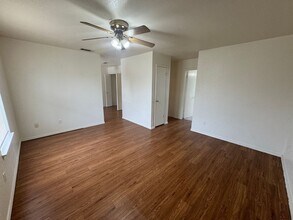 1906 Windward Dr-Unit -Apt C in Killeen, TX - Building Photo - Building Photo