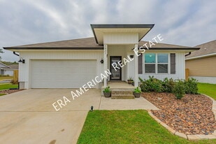 5827 Belmont Stakes Rd in Bellview, FL - Building Photo