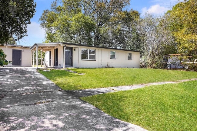 5829 Ensenada Rd in Jacksonville, FL - Building Photo - Building Photo