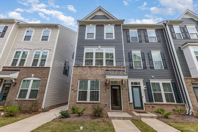 6122 Cleburne Ct