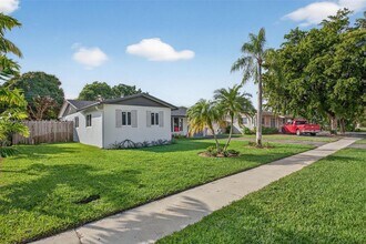 6720 NW 6th Ct in Margate, FL - Building Photo - Building Photo