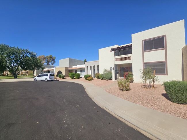 1710 W Claremont St in Phoenix, AZ - Building Photo - Building Photo