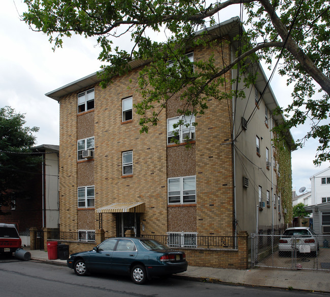 53-55 Van Buren St in Newark, NJ - Building Photo - Building Photo