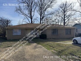 624 Newcastle Dr in Sherwood, AR - Building Photo