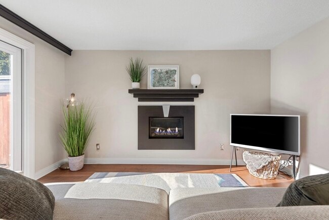 property at 5006 SW Sweeney St