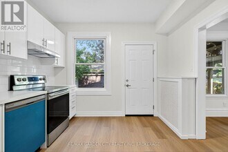 104 Carrick Ave in Hamilton, ON - Building Photo - Building Photo