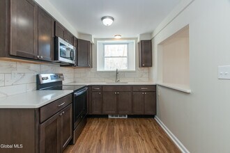 59 Miller Ave in Albany, NY - Building Photo - Building Photo