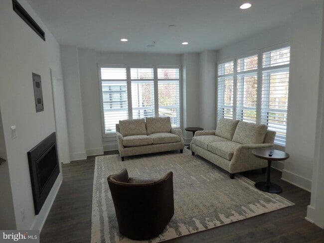 property at 11360 Emerald Park Rd