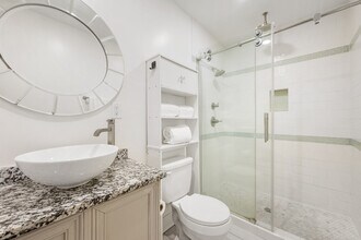 951 Charles St in Louisville, KY - Building Photo - Building Photo