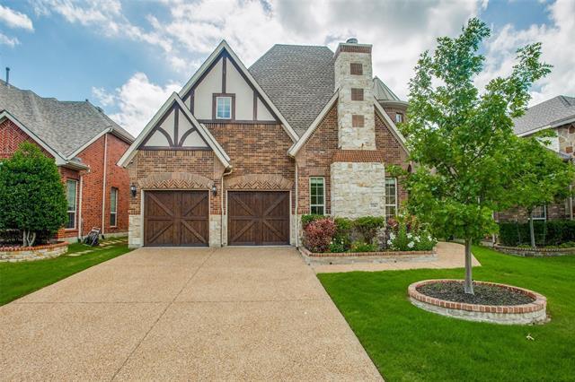 216 Florence Dr in Lewisville, TX - Building Photo