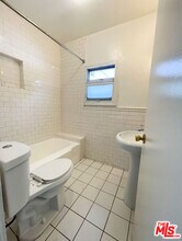 843-844 Huntley Dr in West Hollywood, CA - Building Photo - Building Photo